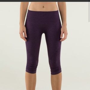 Lululemon In The Flow Crop II